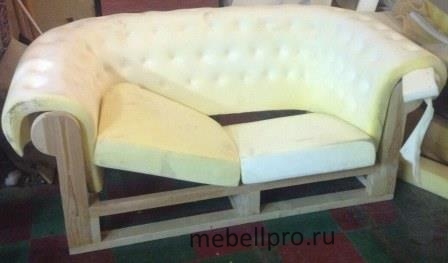 Перетяжка дивана в Москве